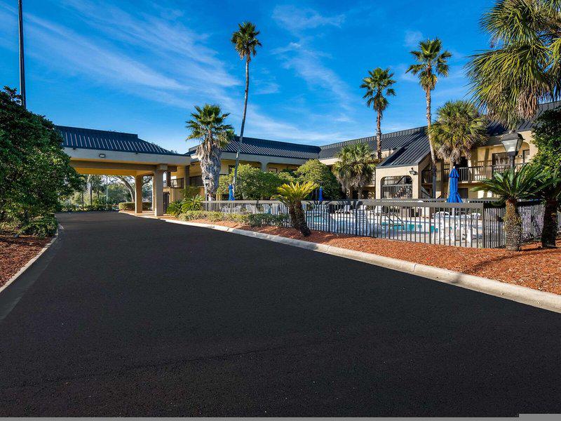 BB0388FEA86587419B4B633D518FB313