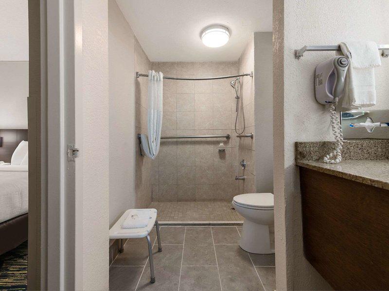 D568E75891EE0D0B8B3861C612328698