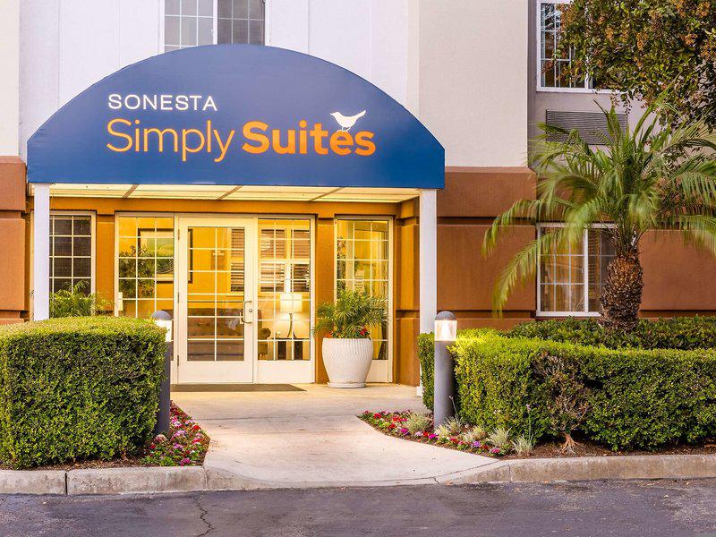 895BB44A06C8ECFC0EFF676E7D578BB3