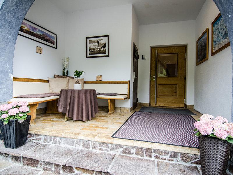 2FCEC2A116F9F25DABA05E4B561093A9