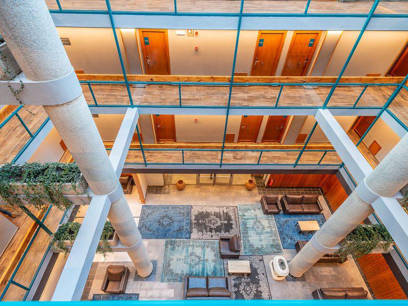 10D4A40CF587286241A8411B32C8BA66