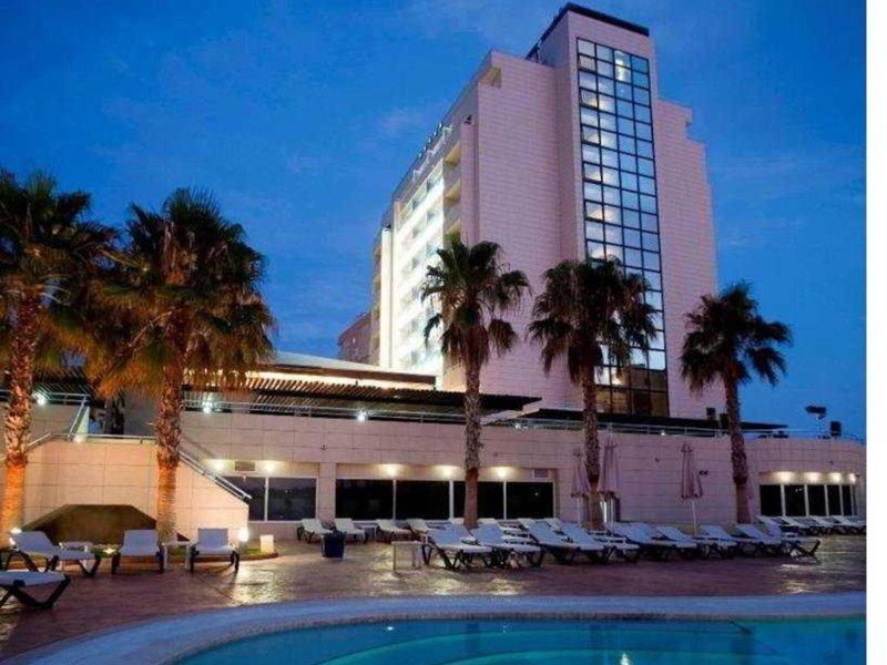 ED6F2AC5167C2F32986F490E6C68F74E