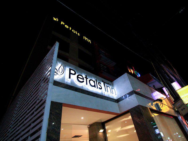 F0BBA6752BEC81B9794927BE58E6D7C6