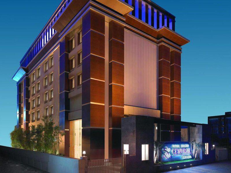 3C6BB22AE2F837C6C4D4081A2ACE47F7