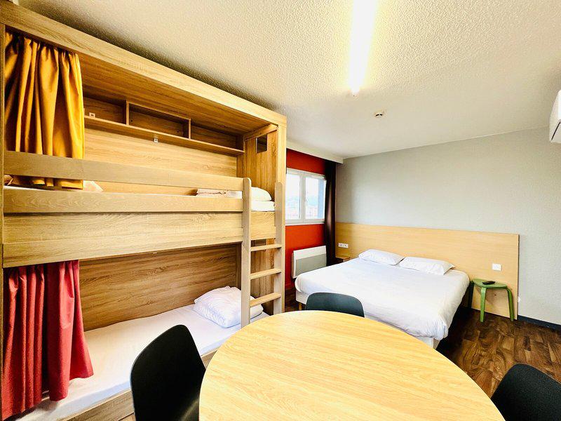 3A150C6D26077A05634A105B414977AD