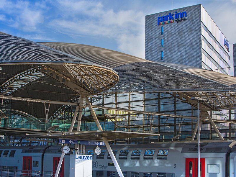 E90479AC9FEAA4C30D12DD1F4F1B1513