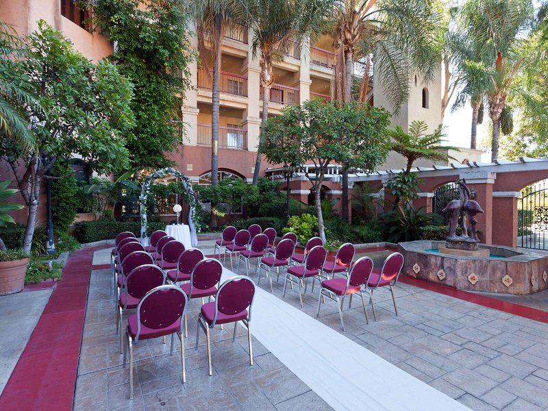 0AE3753FC666F4B0B45B99E8EC14CA97