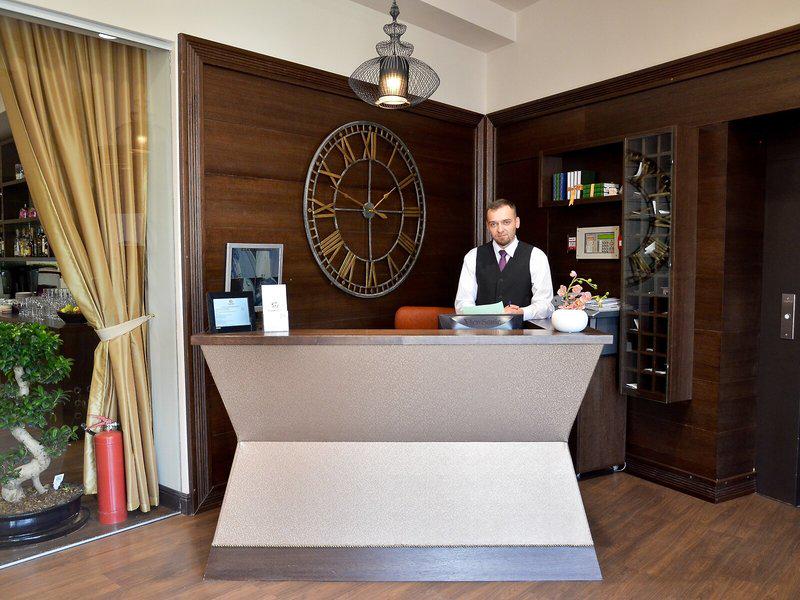 7A72E9DAB4E0ACAC162BCF1F850BD2BF