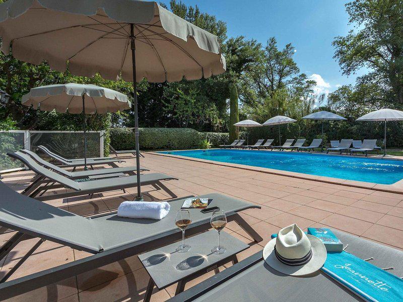 F01FCAA5F5A3E0D4446F6144D383DA8E