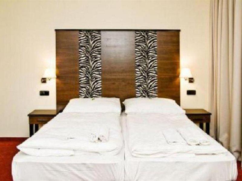 4315A6A8A88BE227318F6876B8A600F9