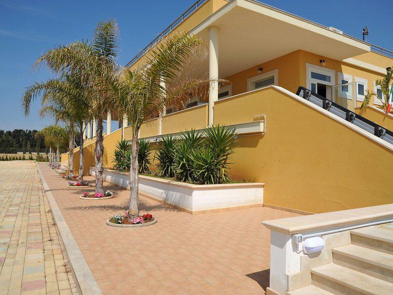 BDD9D93D7AA27B120E39D75E8C1CF5E4