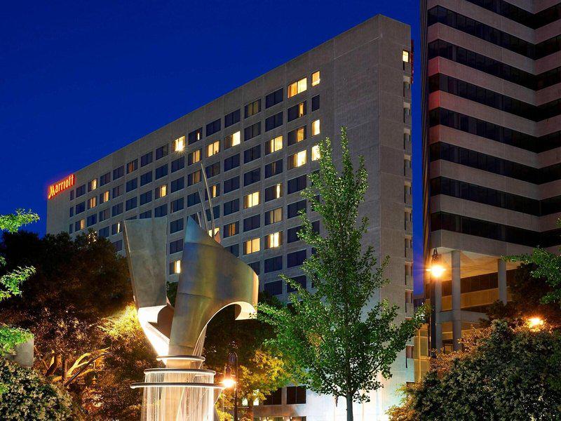 EC97E6C98BC6620DABD7B425FC7D1342