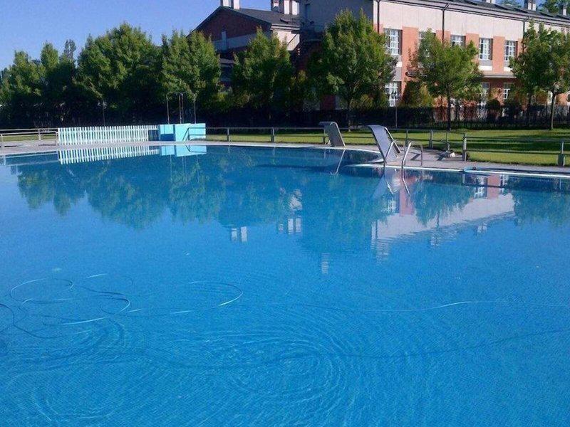 F73D66F40635165714F50F7349AA818C