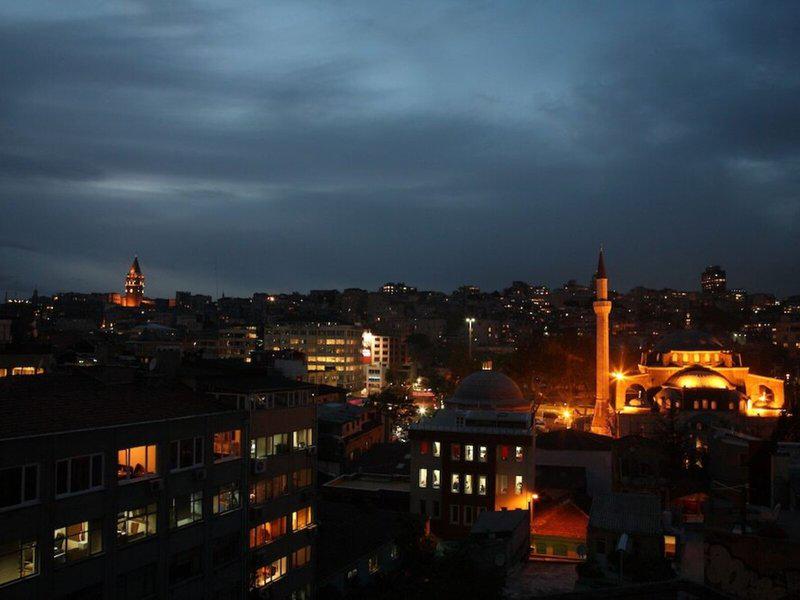 62AB971F2A0B6BA760A93782BDD08ED4