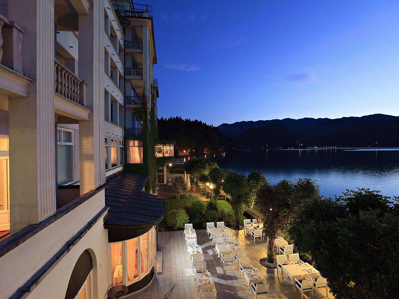 3B9284CEA833BA37EBA39AB4946B596E