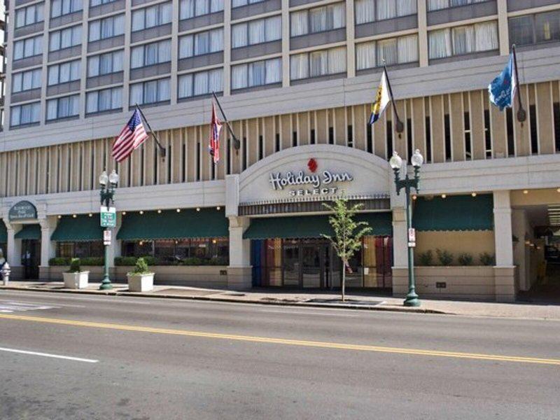 715118104E0E15B54B413748B8C52644