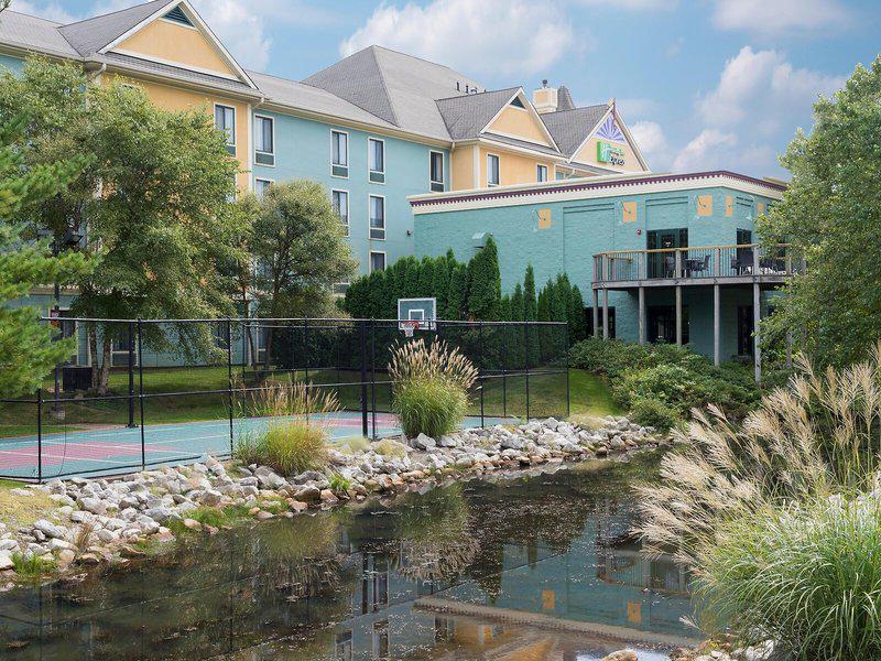 827BB8A61D86E1E2B3ABA7F56524854F