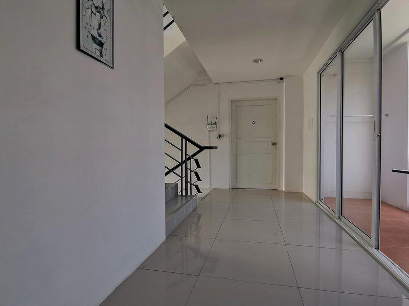 659650F0CEC0B58E4F00265E2E237BBF