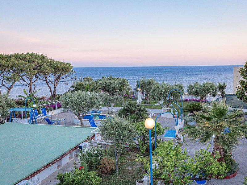 4D844738D1CCEA14A69D8F18D6B26BA9