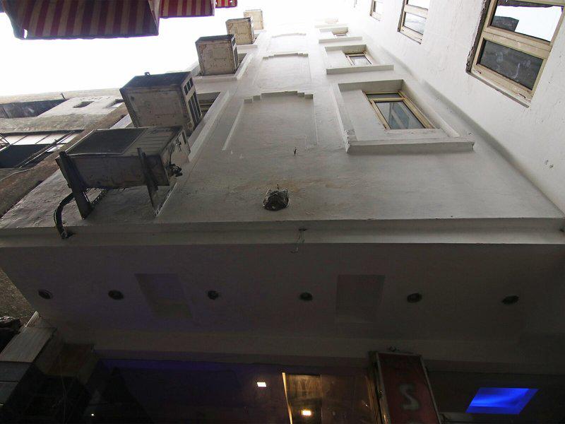 E86A42E8EC5F534D9BD11B5532843592