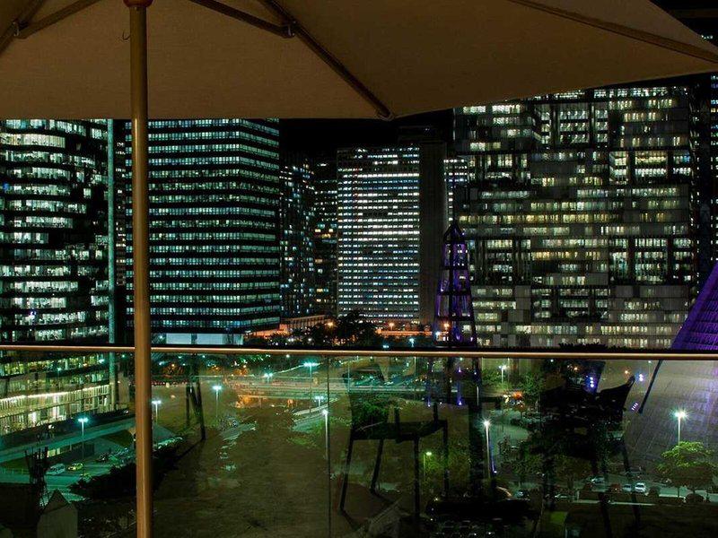 766462E7AF1A838DFCF8D6475F6D7503