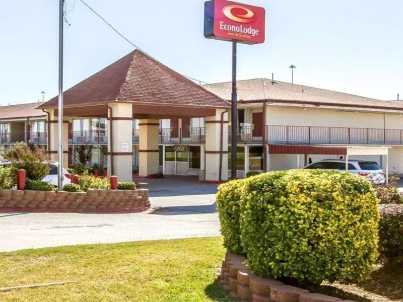 ECE75B2A4DD261E10DACDB7E0F74EC37