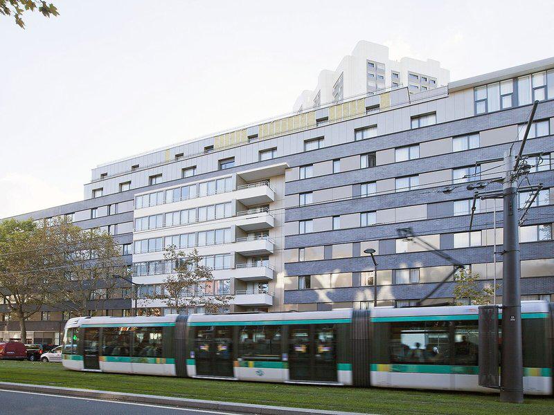 06FBAF1B08707016F3D89AB7F3E5571B