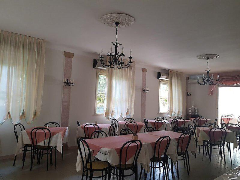 FB648F3FF0A4B9F7691DF538150AF54E