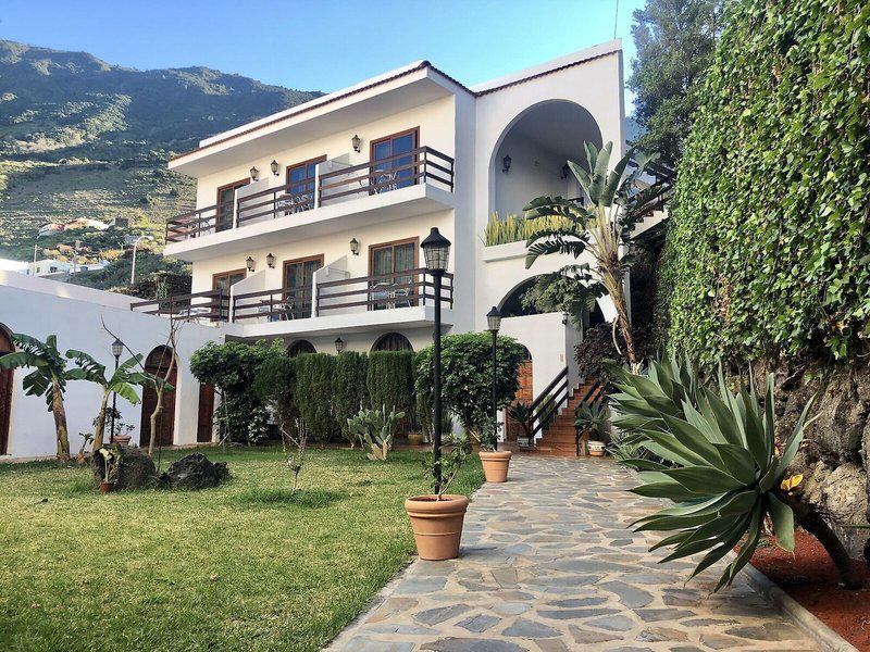 97062C4D27A49ABF9503E771BE872D2A