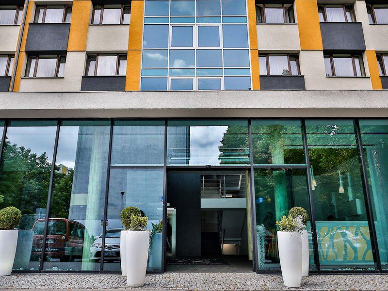 156A4BE111EBDD2E9ECC036485C3276E