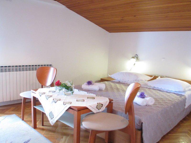 49026EF8DB0CDF946398EA790DDE9D1F