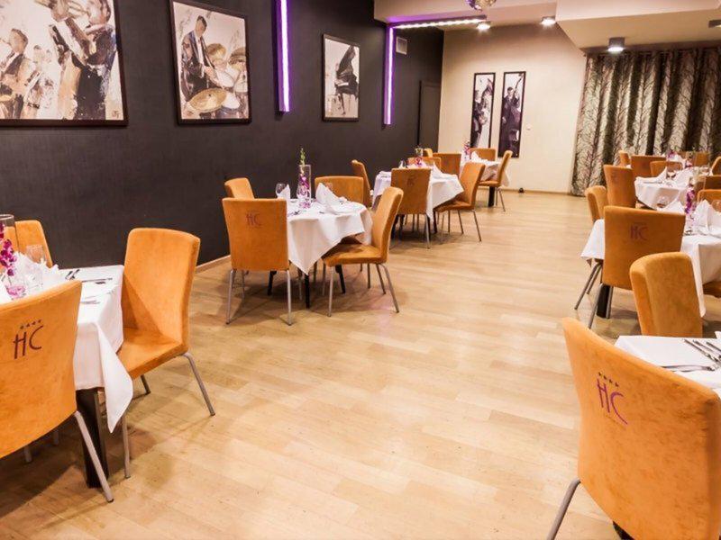 5DBA85987B33A43F9E4B28724F931596