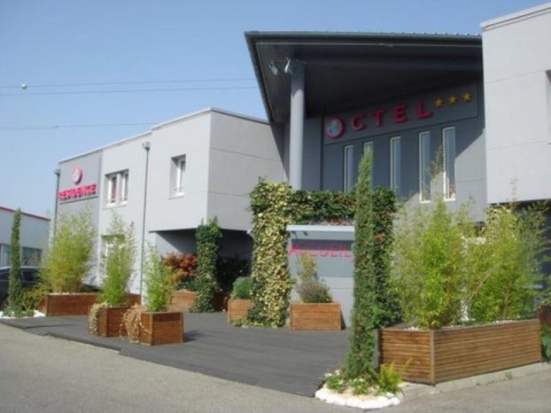 EE3FEA02D02AC6B93A893D7889083249