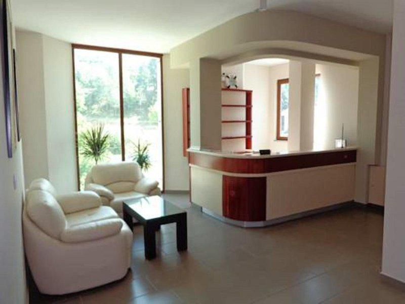 FE562B2E2ECF29D60CC7D843ED30EFB8