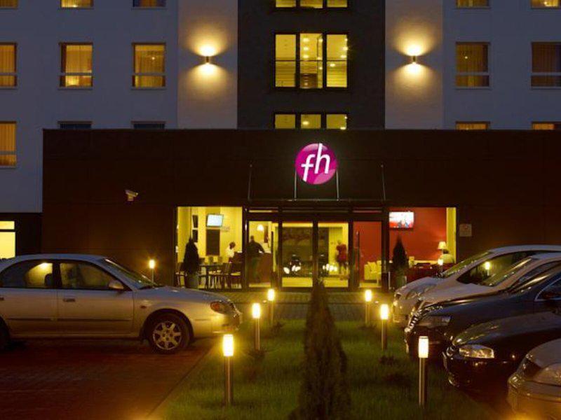 881C2418652B22FB5E9460CAD47F4EBF