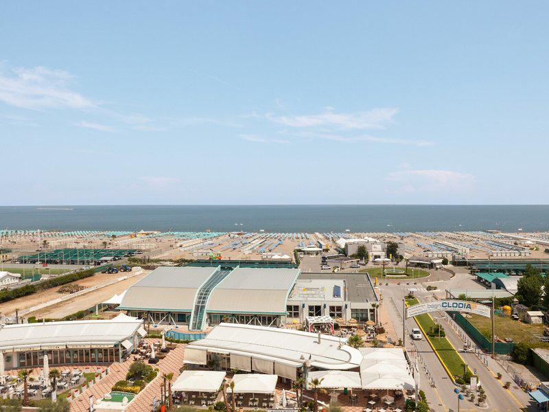 17DCC2FD69557C0E9907B75174057654