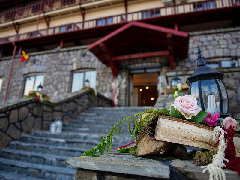 B75F1EED6041B3AE6E33B0A3B867F9CE