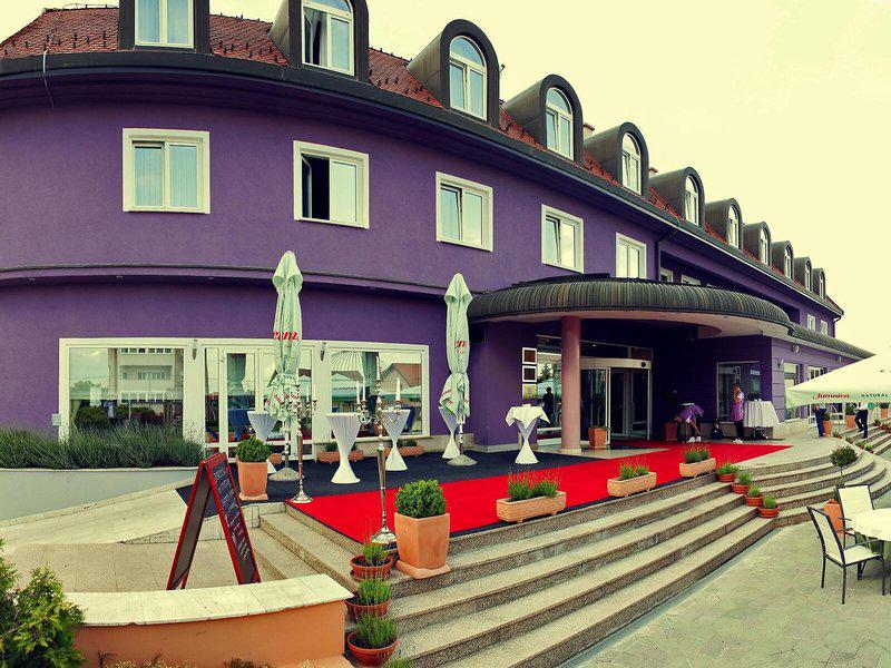 D7F77E93BF01F59BAAD86C87AD5610F1