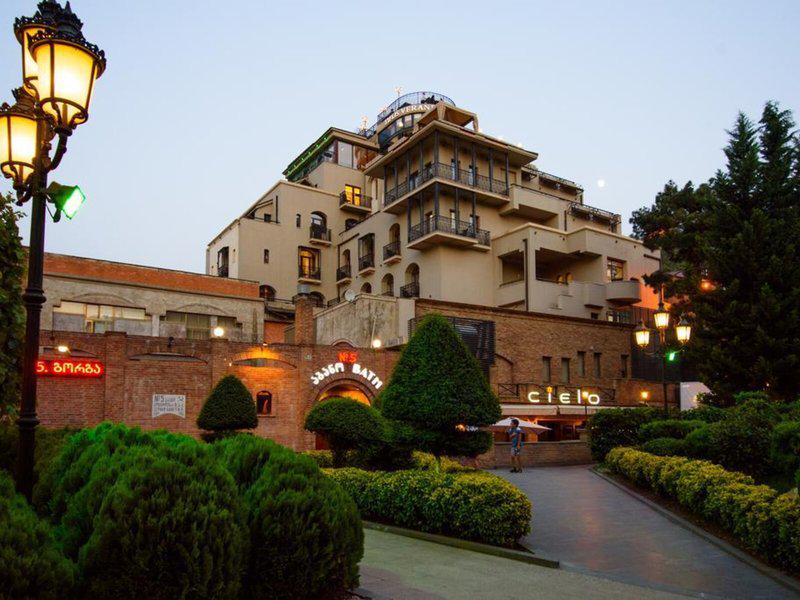 06F3C3F060FAD449A07715151F20F400