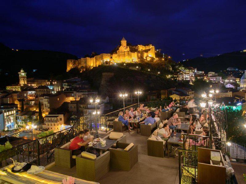 D6DE526739B4EF3E63D58ECEF1825D55