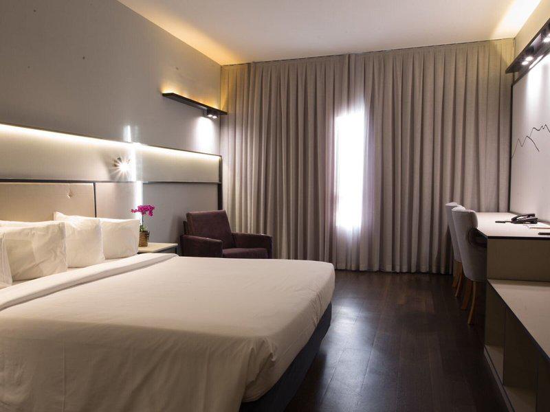 0B500E915F458B8E67EE3D86626528C1