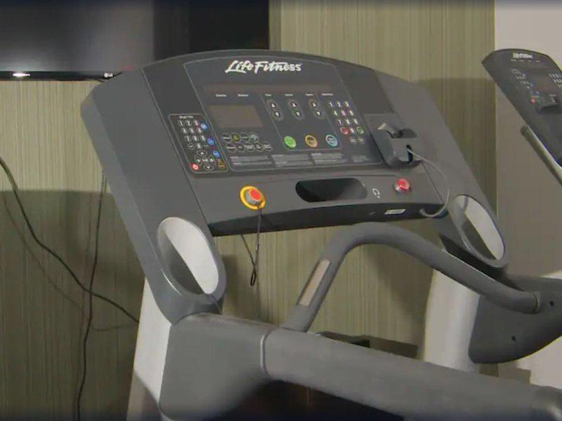 037018DE94D48F38017D2AC55C8ADC8C