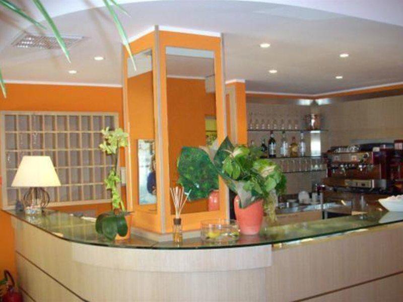 2F2514F5717ADAEAED3C7B20E2CFEE98