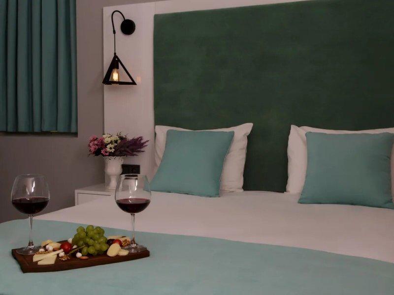 FB784AD586451376A8CA257ED94BBCA8