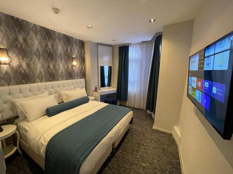 05B74EE4EB8BBEB5F99145B7483FC90D