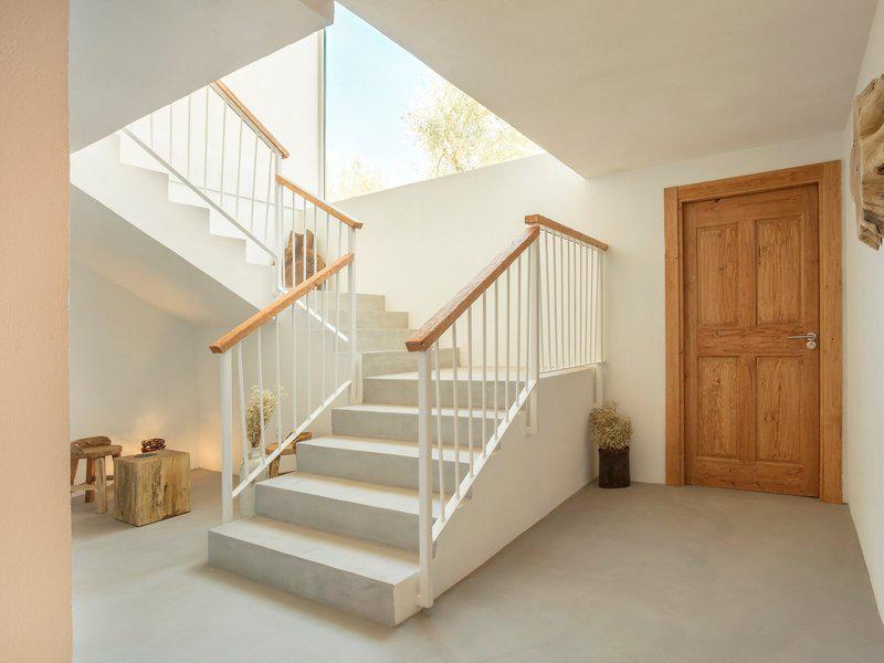 5B381CF9522F7C6732C9FFBAD85169E5