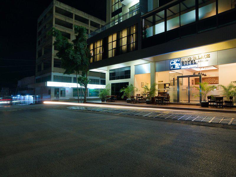 50CB33C0F329BE3E25D2D07958F7163A