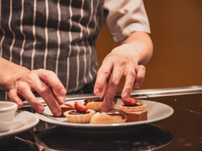 D162350A44BBBB158A1EA35117B5D15C