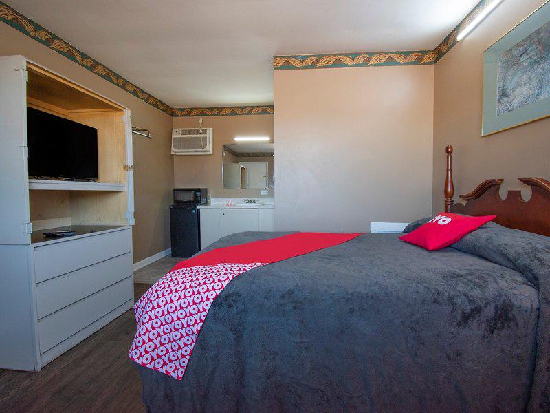 C9E1A93359EDC0E5DDD7D13C13B4CA66