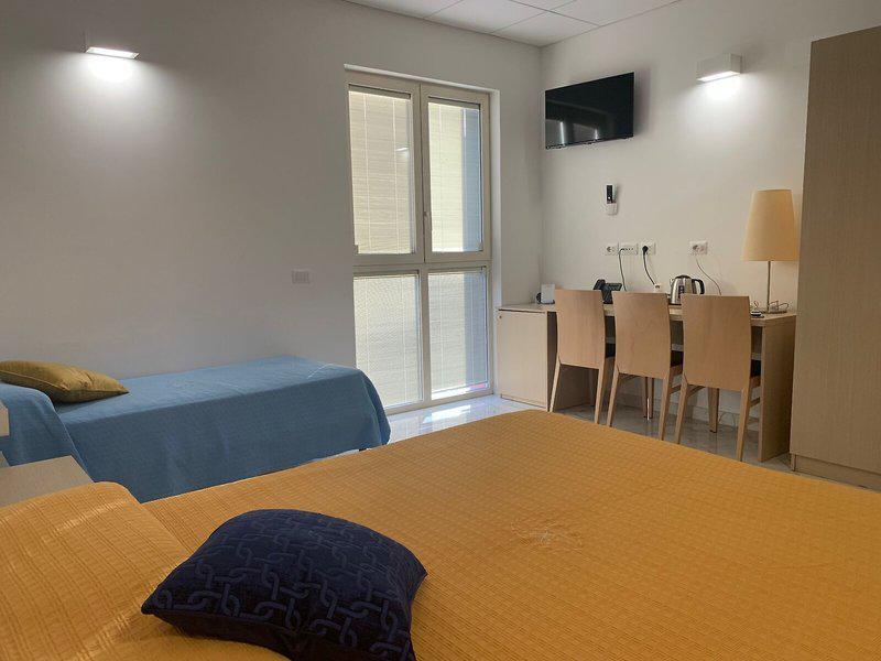 DC6945260895385D24458923E10642C1